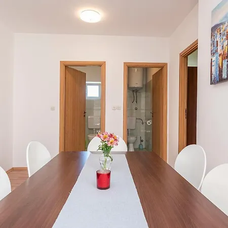 Dani Apartment